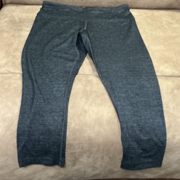 Lululemon Athletica Activewear lot in Black, Gray, Navy, and Pink 6 pieces, - Picture 9 of 16